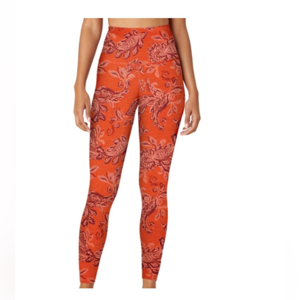 Beyond yoga leggings Size small